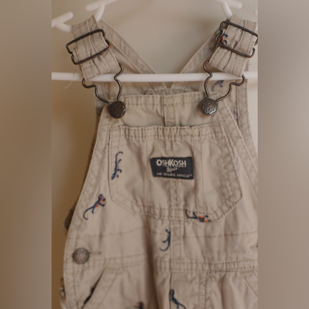 OshKosh B'gosh Light Tan Kids Overalls with Fun Stitching 3m - Picture 2 of 6